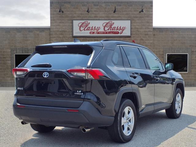2021 Toyota RAV4 Hybrid LE - Photo 3