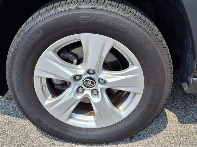 2021 Toyota RAV4 Hybrid LE - Photo 6