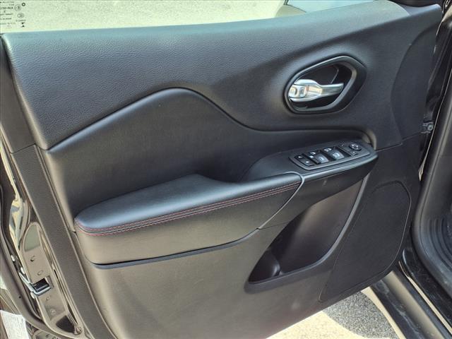 2022 Jeep Cherokee Trailhawk - Photo 7