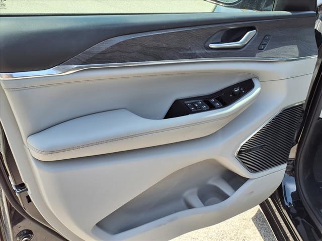 2022 Jeep Grand Cherokee Overland - Photo 7