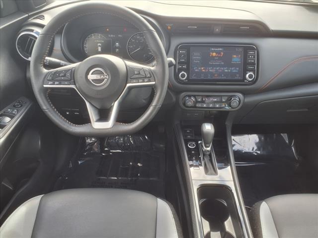 2023 Nissan Kicks SR