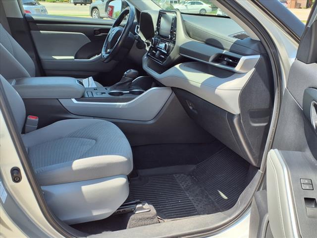 2020 Toyota Highlander Hybrid LE