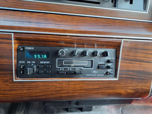 1988 Lincoln Town Car Signature
