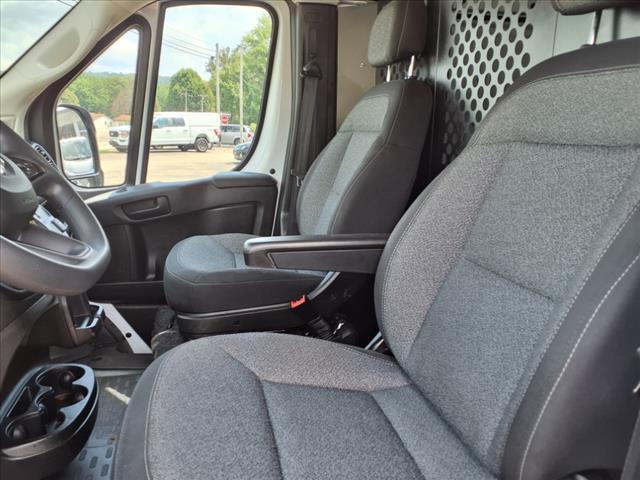 2023 RAM ProMaster 2500 136 WB