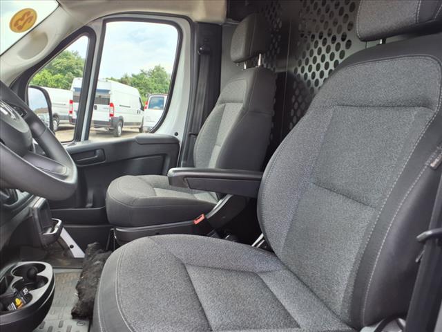 2023 RAM ProMaster 2500 136 WB