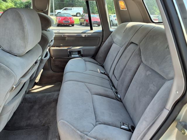 1988 Lincoln Town Car Signature