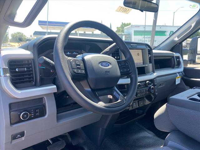2025 Ford F-550SD DRW