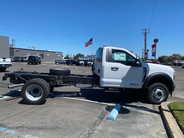 2025 Ford F-550SD DRW
