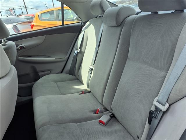2013 Toyota Corolla LE