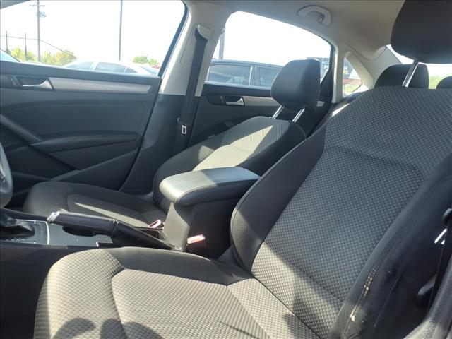 2013 Volkswagen Passat S PZEV