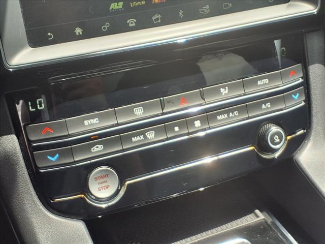 2019 Jaguar F-PACE 25t Premium