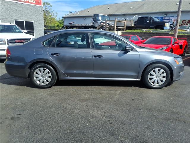 2013 Volkswagen Passat S PZEV