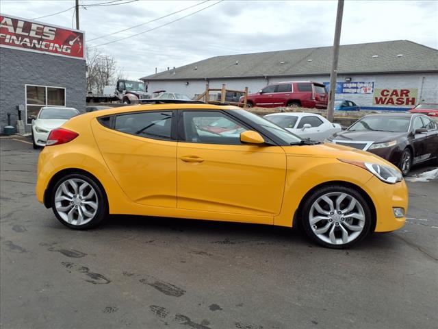 2015 Hyundai VELOSTER Base