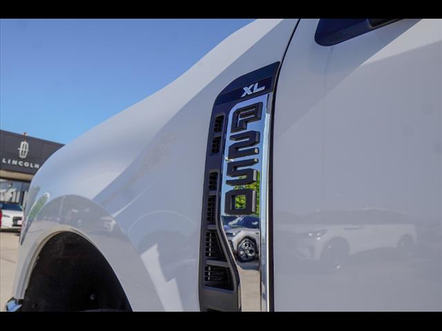 2025 Ford F-250 Super Duty XL