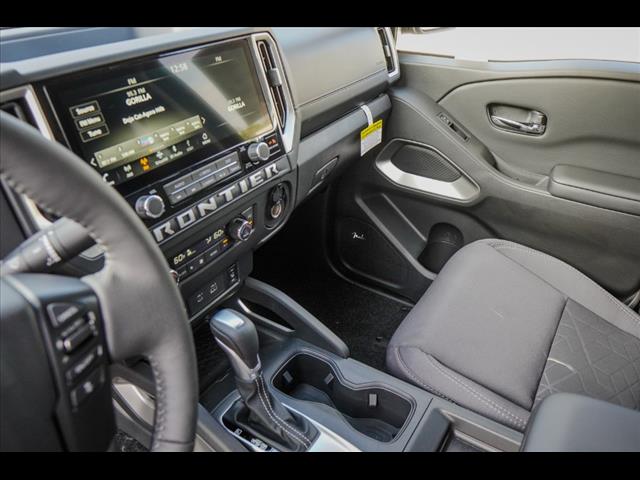 2025 Nissan Frontier SV