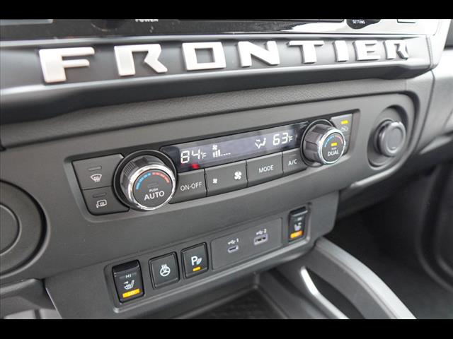2025 Nissan Frontier SV