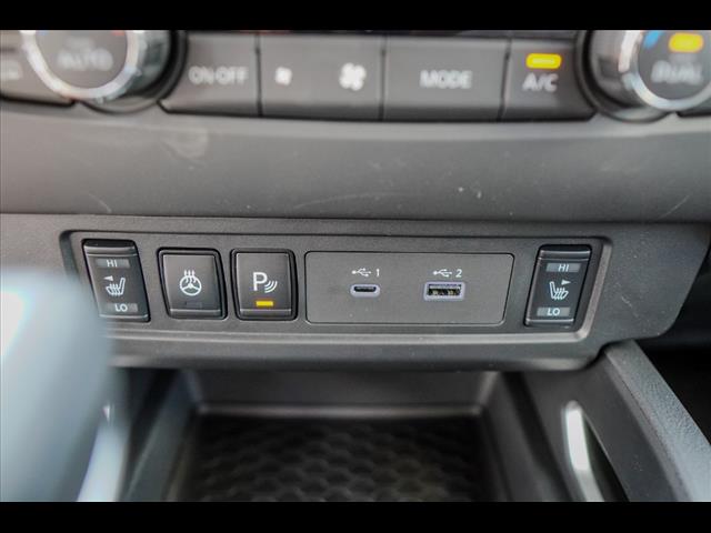 2025 Nissan Frontier SV