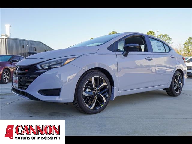 2025 Nissan Versa SR
