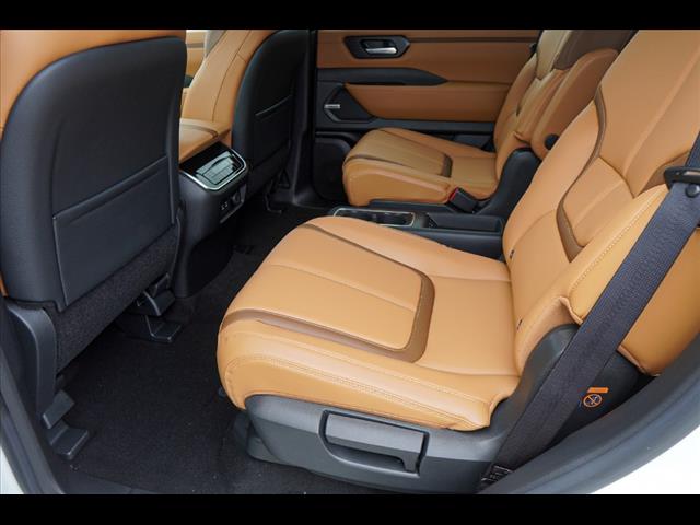 2025 Nissan Armada SL