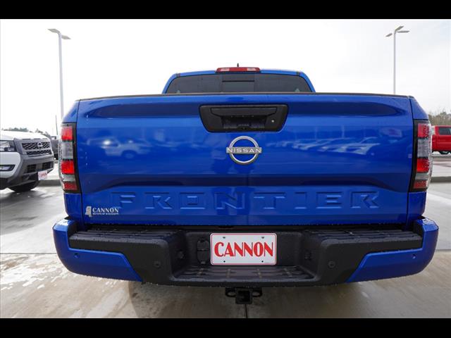 2025 Nissan Frontier SV