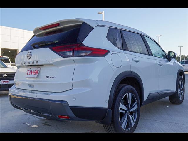 2025 Nissan Rogue SL