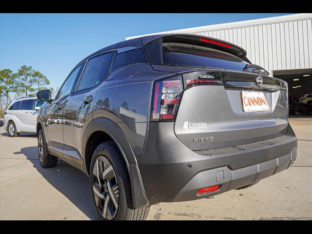 2025 Nissan Kicks SV