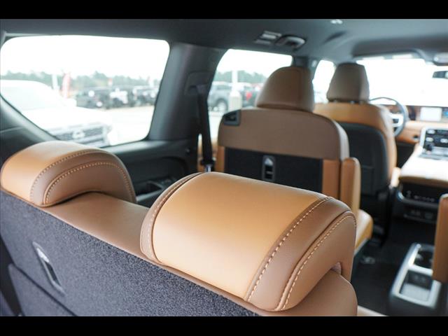 2025 Nissan Armada SL