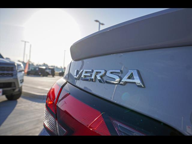 2025 Nissan Versa SR