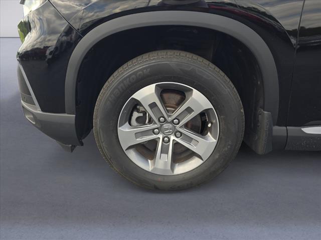 2024 Honda Pilot EX-L w/Rear Captain's Chairs