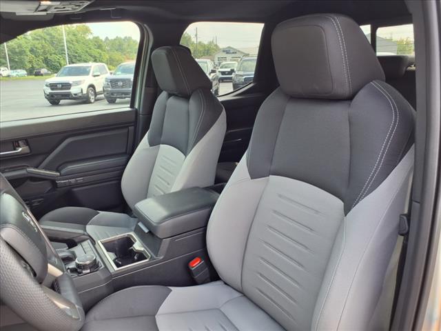 2025 Toyota Tacoma TRD Sport HV