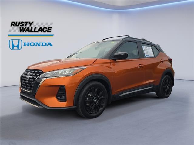 2022 Nissan Kicks SR