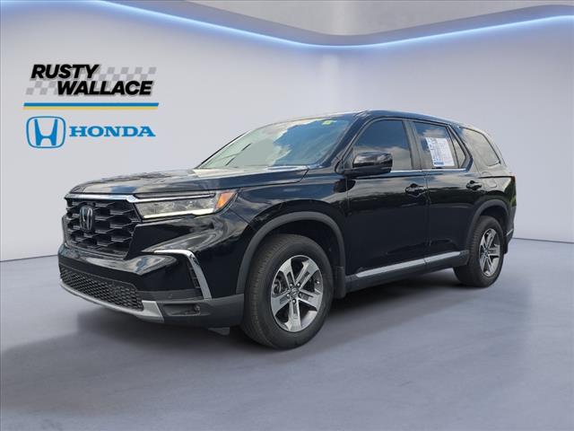 2024 Honda Pilot EX-L w/Rear Captain's Chairs