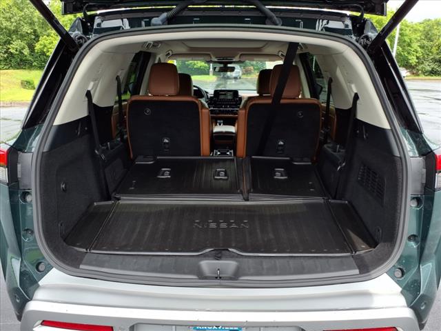 2024 Nissan Pathfinder Platinum