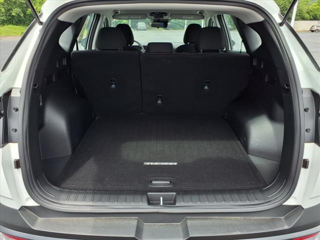 2025 Hyundai TUCSON SE