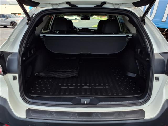 2023 Subaru Outback Touring