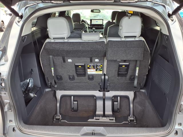 2025 Toyota Sienna XLE 8-Passenger