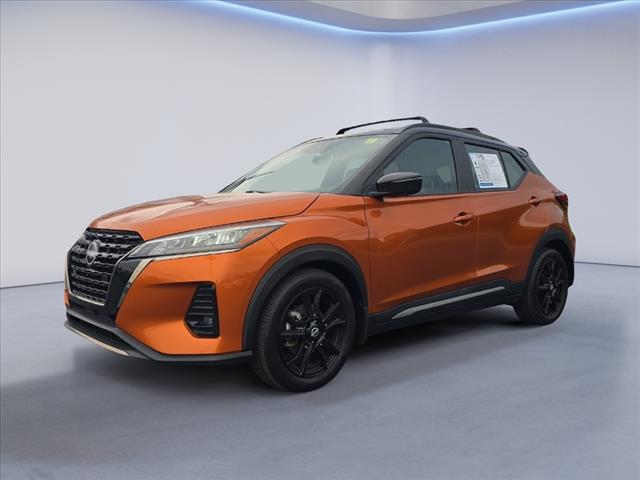 2022 Nissan Kicks SR