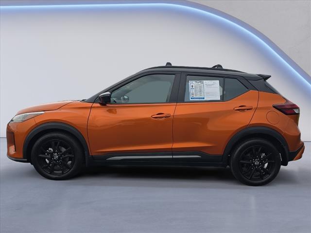 2022 Nissan Kicks SR