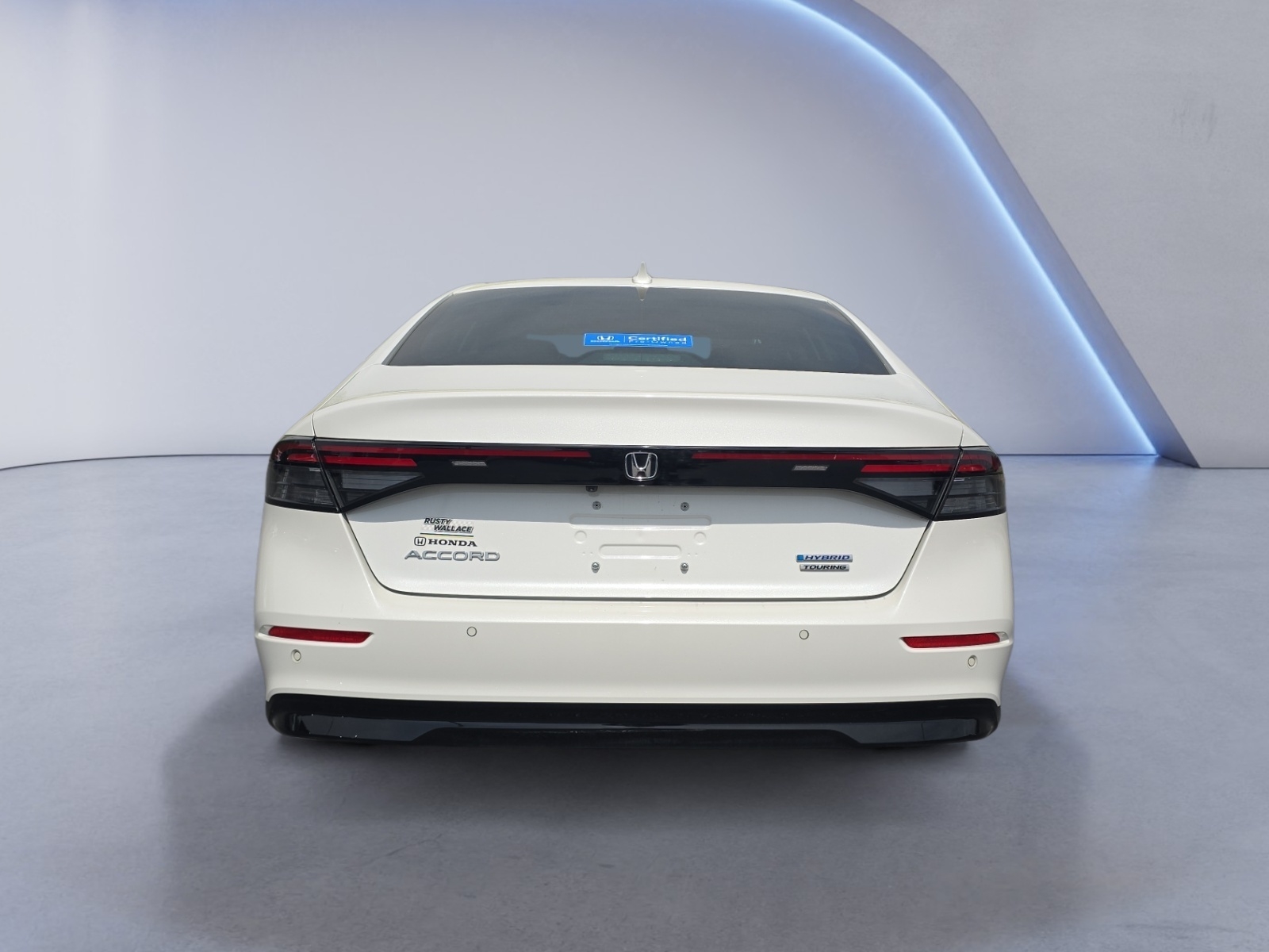 View vehicle photo 4