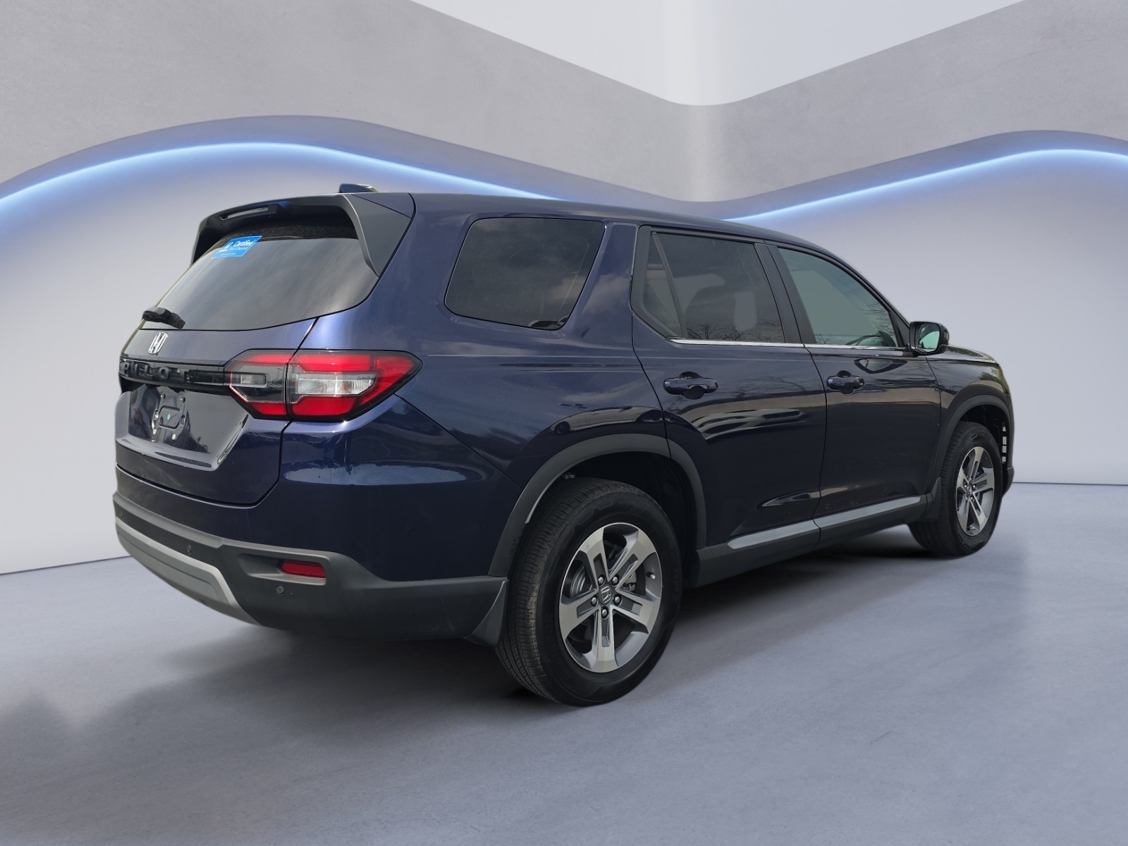 View vehicle photo 5