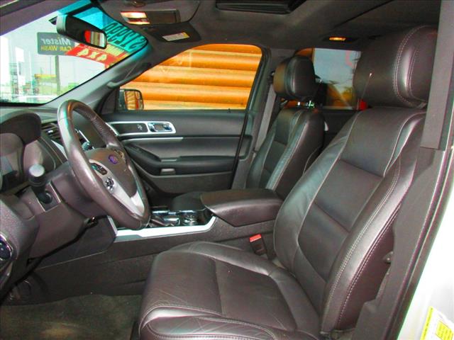 2015 Ford Explorer XLT - Photo 10