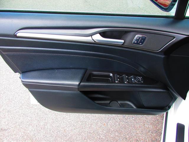 2017 Ford Fusion Titanium - Photo 10