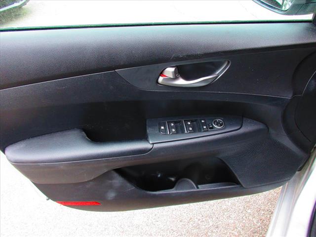 2020 Kia Forte LXS - Photo 10
