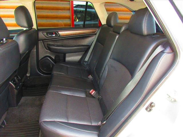 2015 Subaru Outback 2.5i Limited - Photo 10
