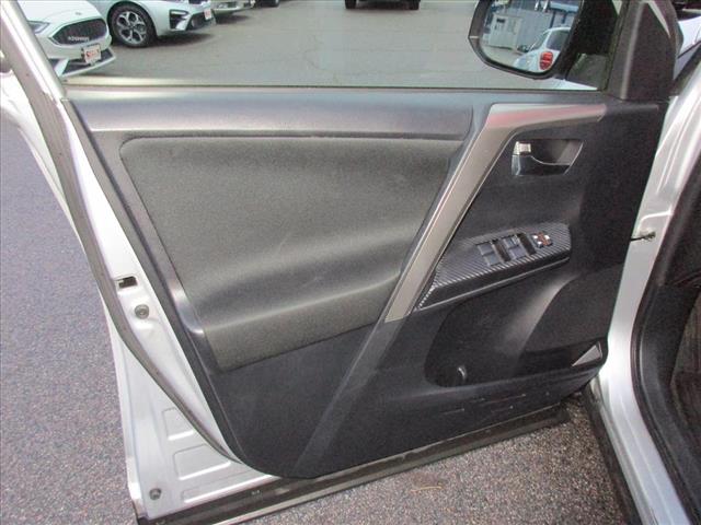 2015 Toyota RAV4 XLE - Photo 10