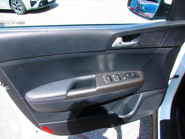 2019 Kia Sportage LX - Photo 10