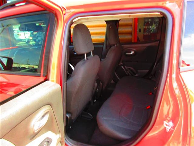 2020 Jeep Renegade Latitude - Photo 10