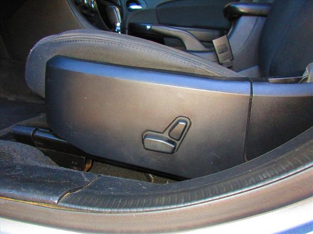 2013 Chrysler 200 Touring - Photo 11