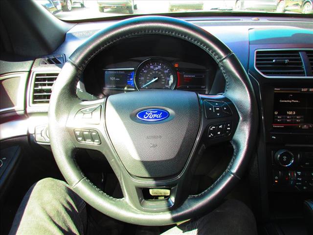 2016 Ford Explorer XLT - Photo 11