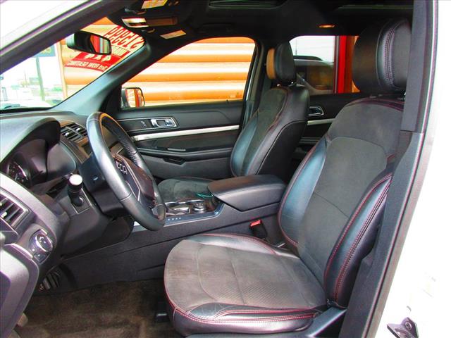 2018 Ford Explorer XLT - Photo 11